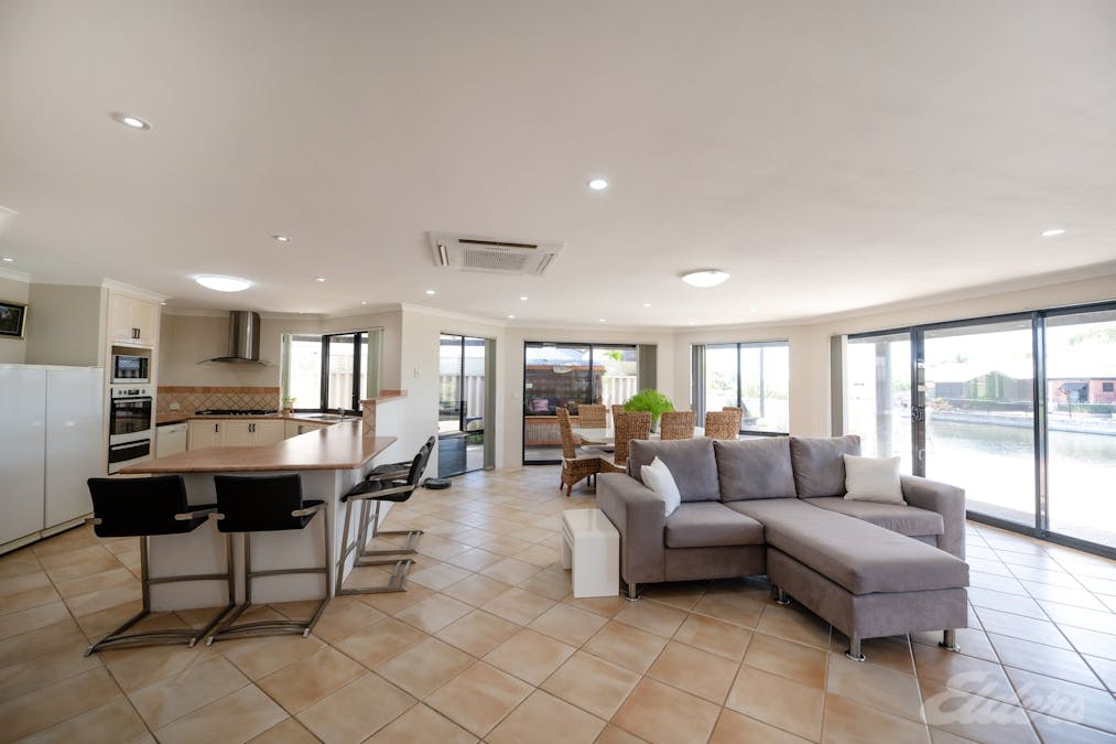 14 Willis Cove, Pelican Point, WA, 6230 Sold Elders Real Estate