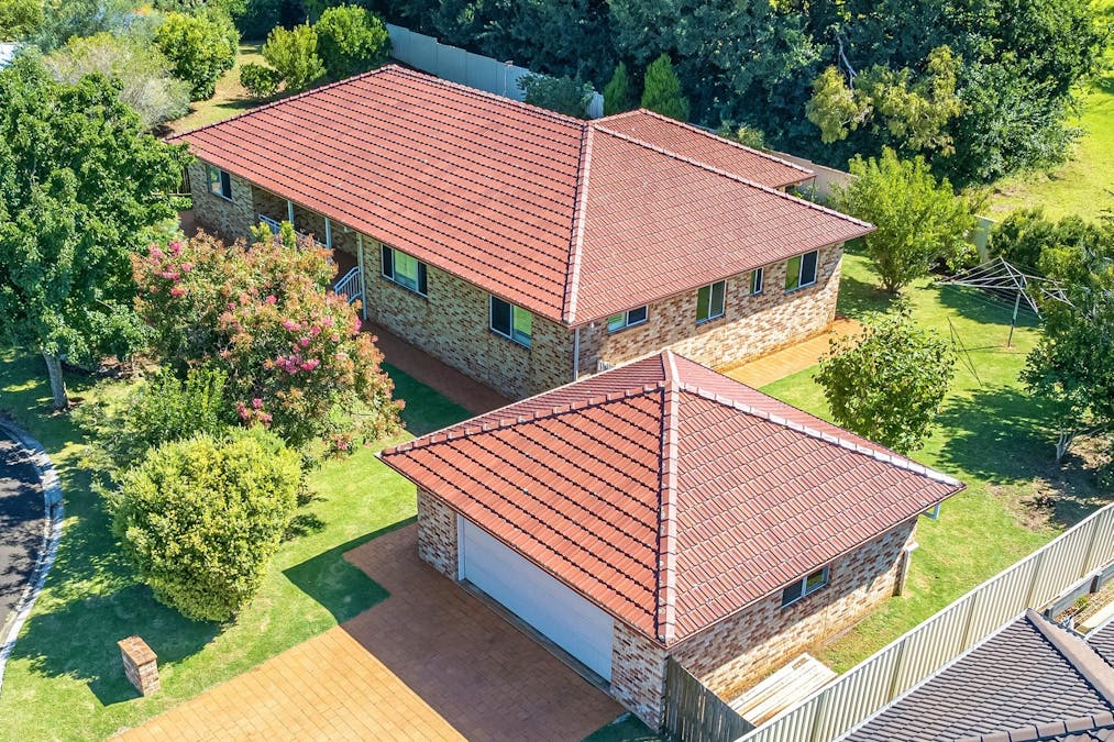 1315 Chifley Court, Middle Ridge, QLD, 4350 Sold Elders Real Estate