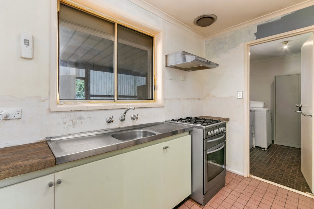 8 Dutton Street, Jamestown, SA, 5491 - Image 8