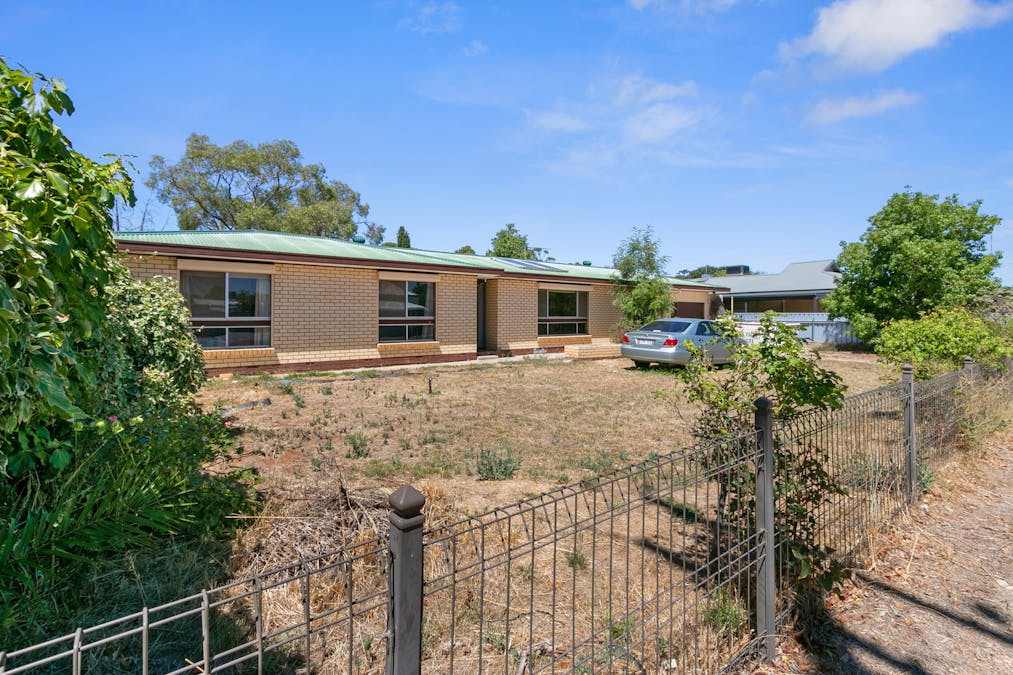 8 Dutton Street, Jamestown, SA, 5491 - Image 3