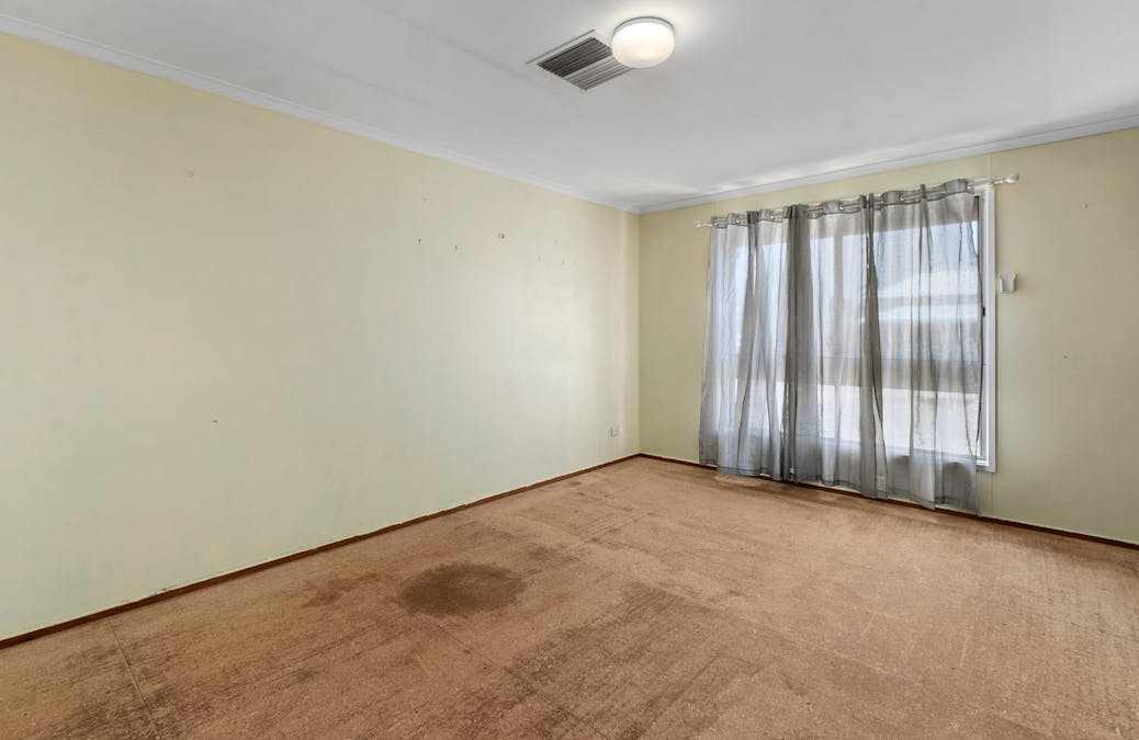 8 Dutton Street, Jamestown, SA, 5491 - Image 6