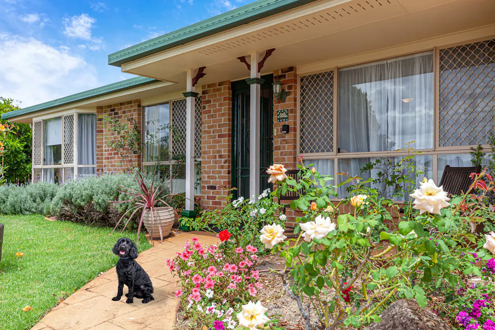 44 Lorraine Crescent, Centenary Heights, QLD, 4350 - Image 2