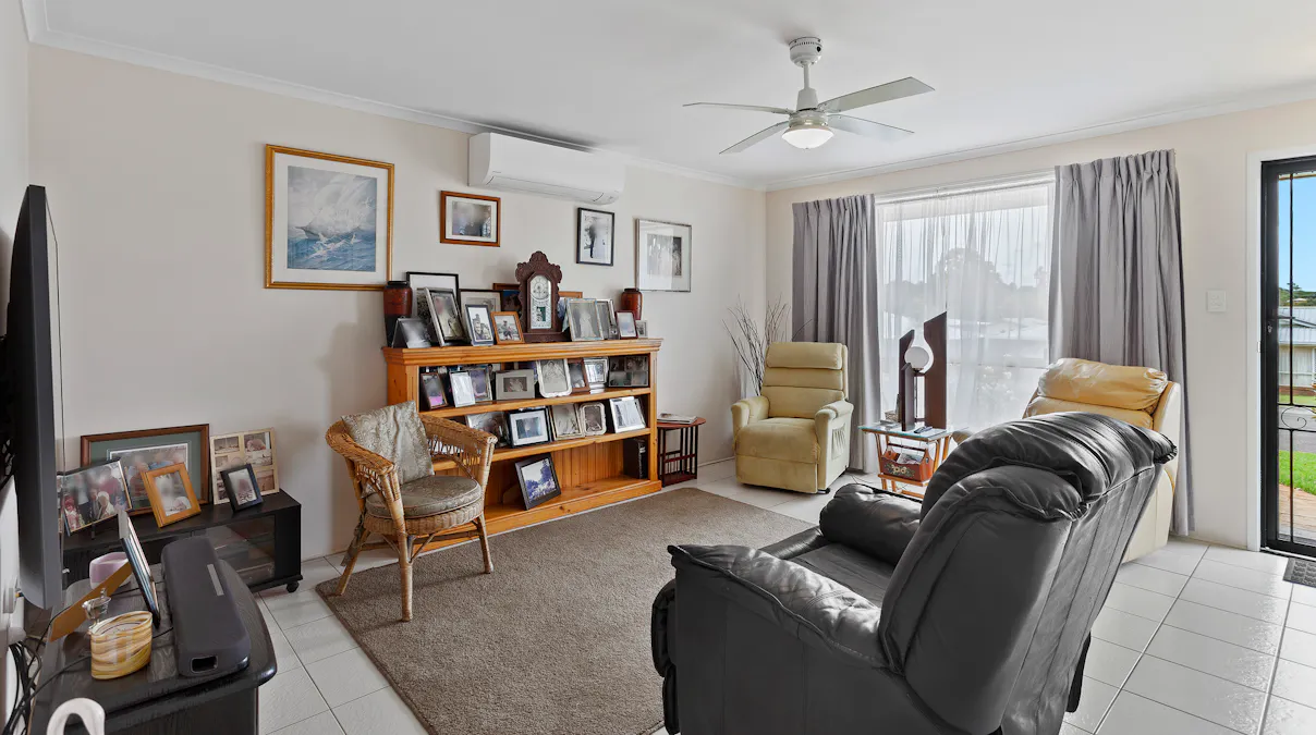 44 Lorraine Crescent, Centenary Heights, QLD, 4350 - Image 3