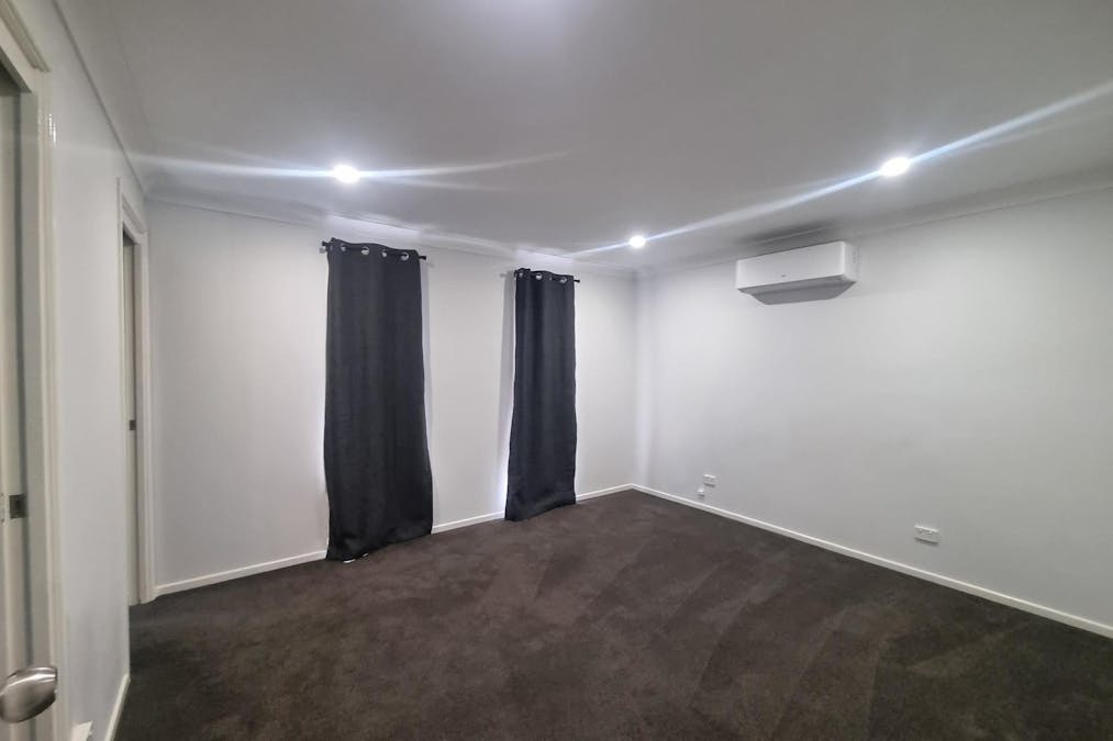 9 Grenfell Street, Parkes, NSW, 2870 - Image 5