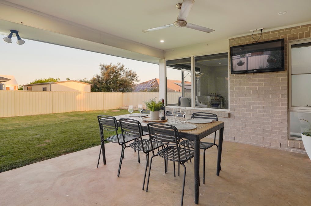 33 Danilenko Street, Parkes, NSW, 2870 - Image 17