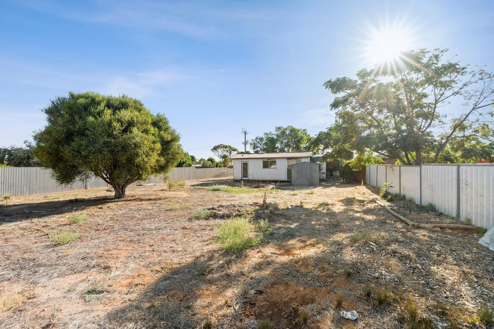49 Colin Street, Loxton, SA, 5333 Sold Elders Real Estate