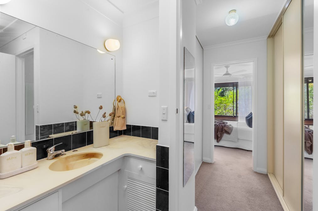 12 Light Road, Coromandel Valley, SA, 5051 - Image 4