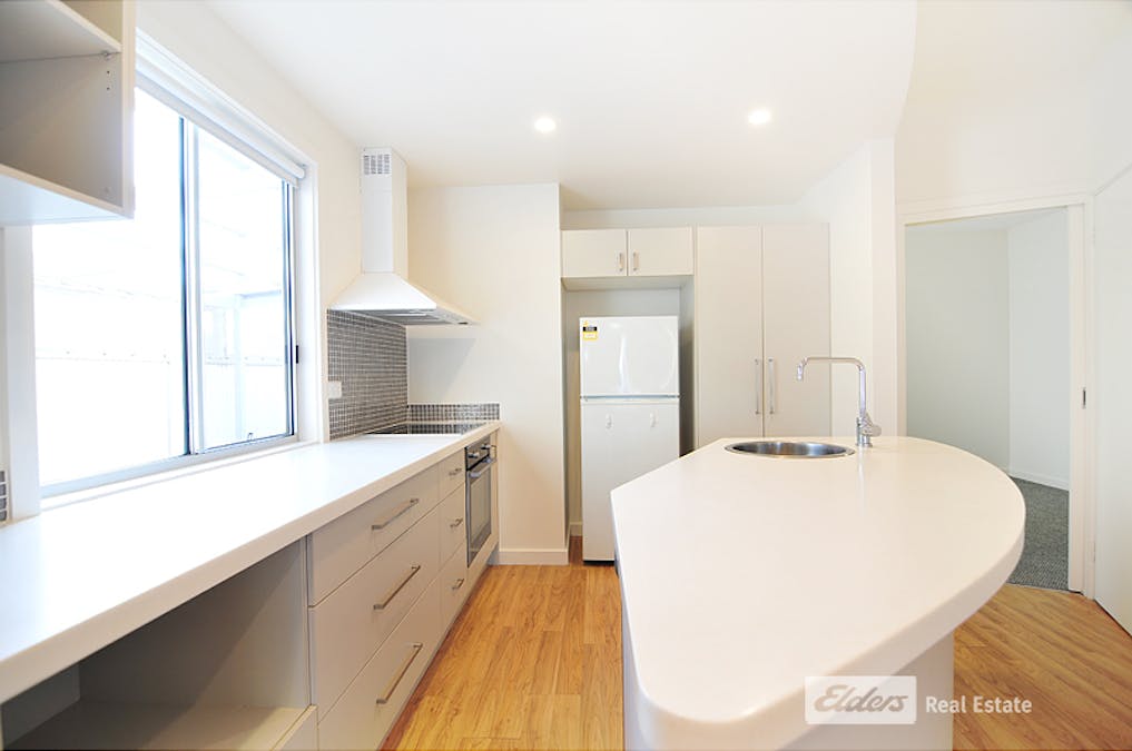 2/20 Elizabeth Street, Robe, SA, 5276 - Image 10