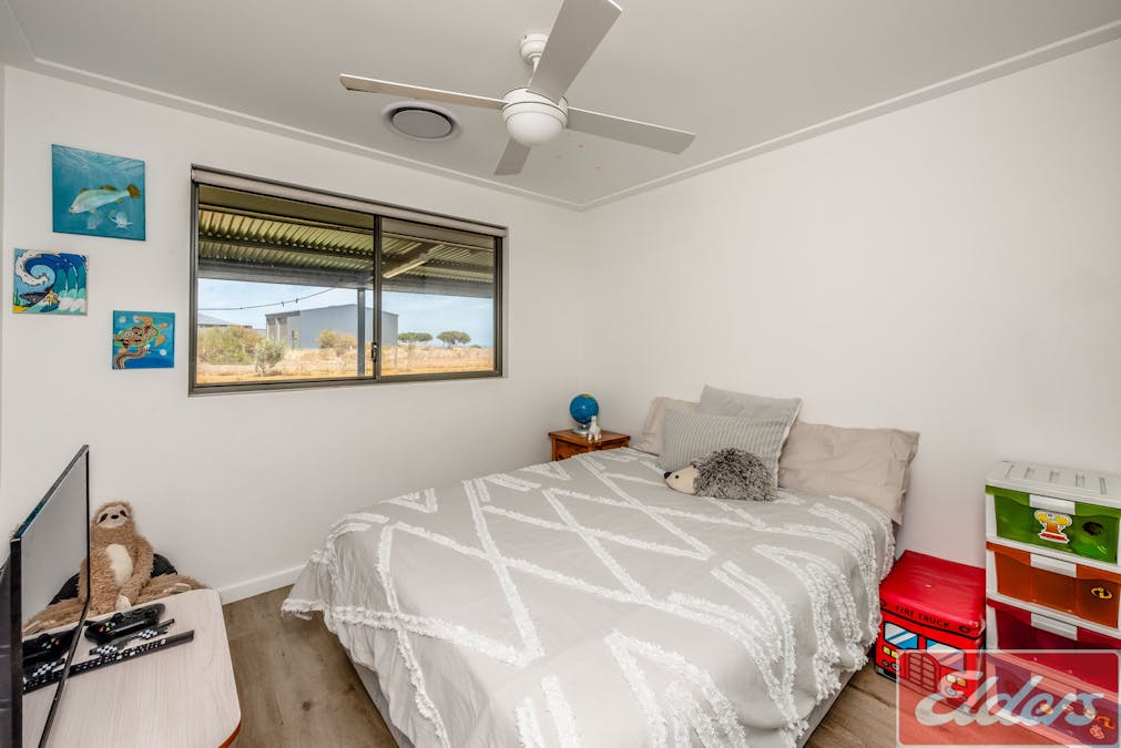 69 Redcliffe Concourse, White Peak, WA, 6532 - Image 10