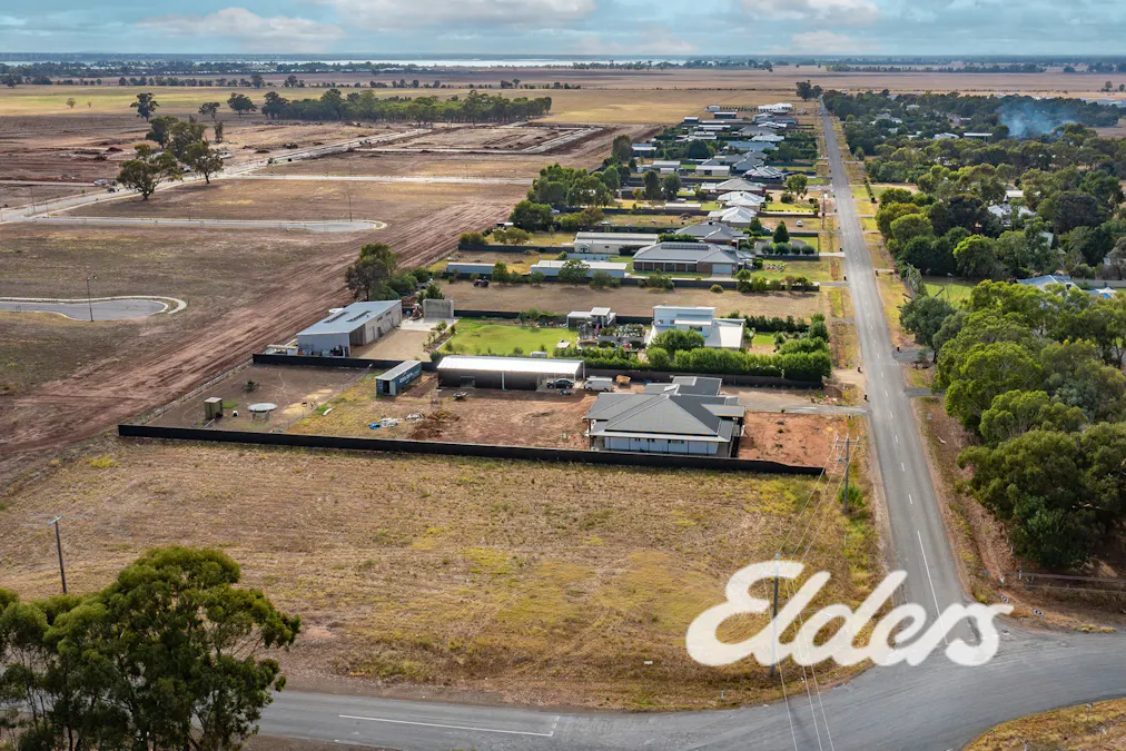 5 Cahills Road, Yarrawonga, VIC, 3730 - Image 2