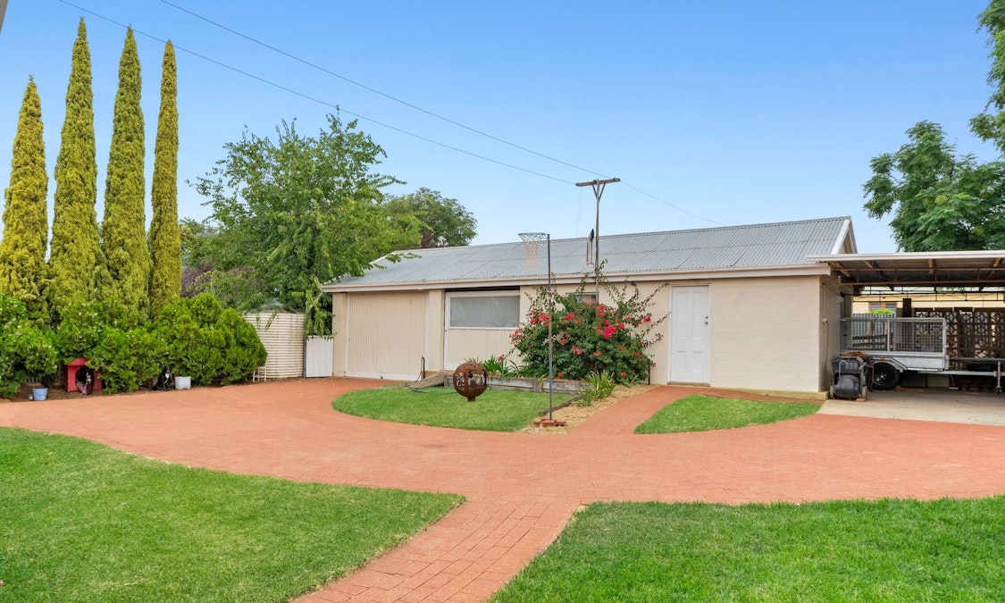 2 Second Street, Loxton, SA, 5333 - Image 11