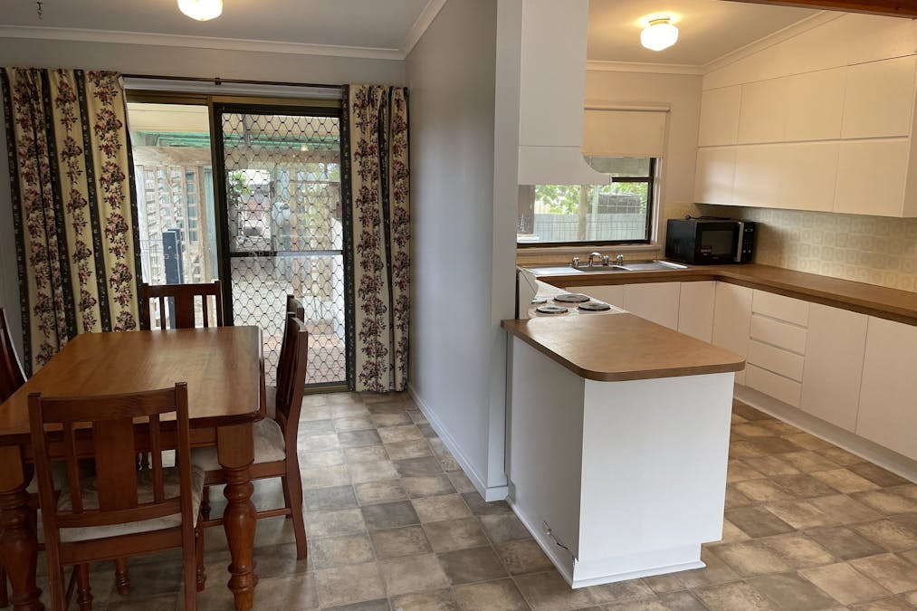 26 Kennett Road, Murray Bridge East, SA, 5253 - Image 5