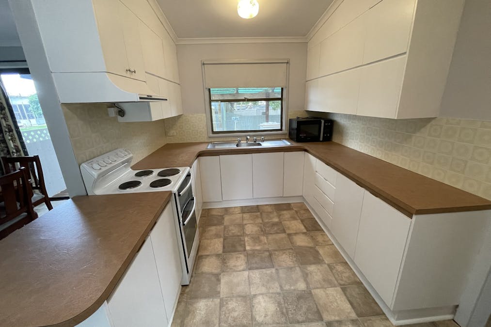 26 Kennett Road, Murray Bridge East, SA, 5253 - Image 3