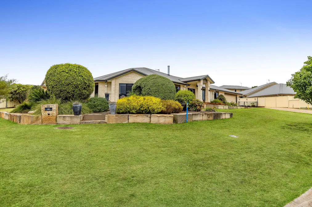 10 Campbell Drive, Highfields, QLD, 4352 - Image 27