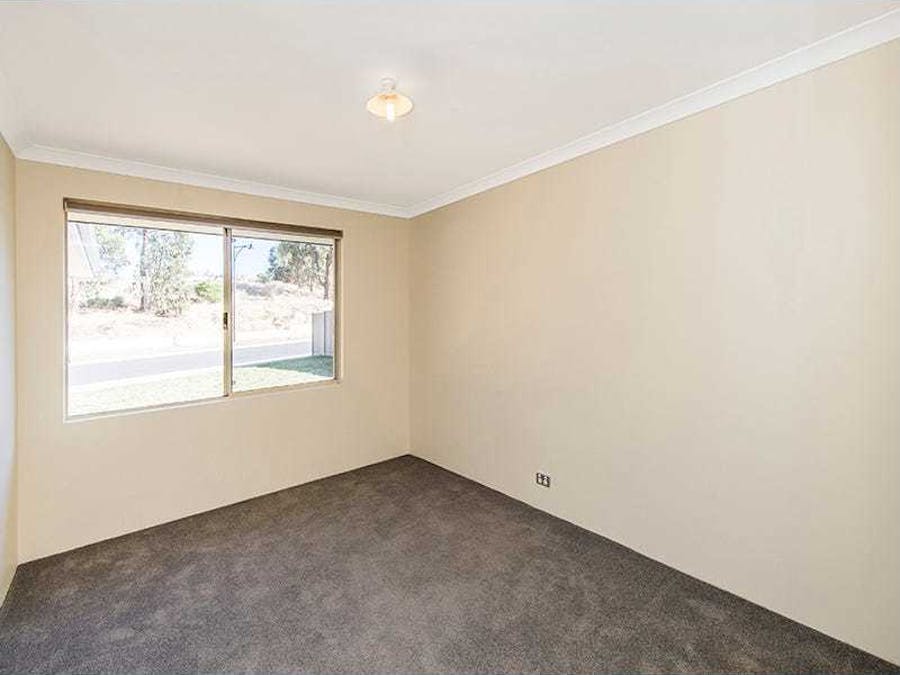 15 Melaleuca Drive, College Grove, WA, 6230 - Image 6