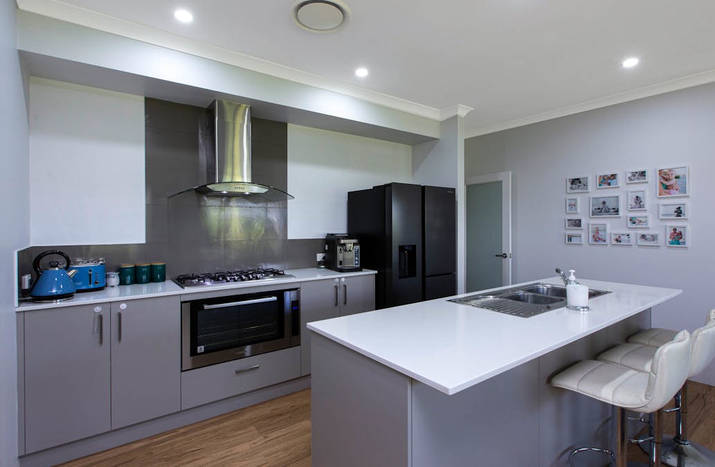 110 Napoleon Promenade, Kealy, WA, 6280 - Image 4