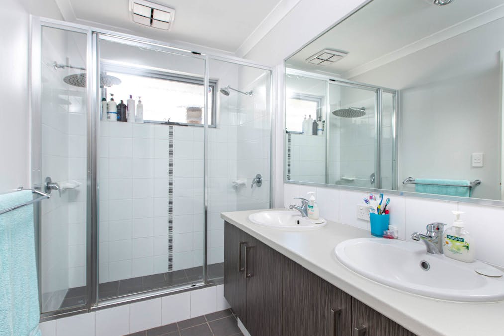 110 Napoleon Promenade, Kealy, WA, 6280 - Image 10