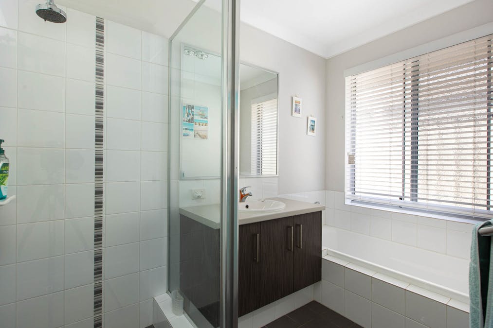 110 Napoleon Promenade, Kealy, WA, 6280 - Image 17