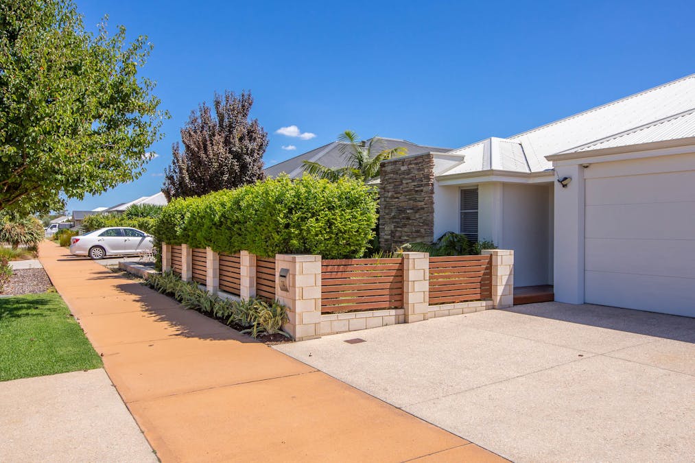 110 Napoleon Promenade, Kealy, WA, 6280 - Image 23