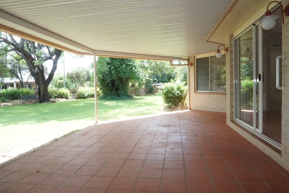 2 Mcdonnell Avenue, St George, QLD, 4487 - Image 25
