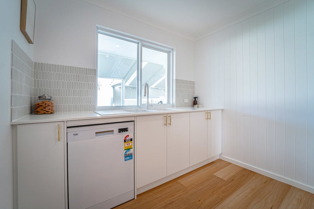 3 Waikiki Road, Safety Bay, WA, 6169 - Image 16