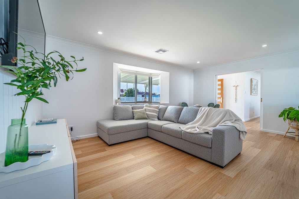 3 Waikiki Road, Safety Bay, WA, 6169 - Image 9