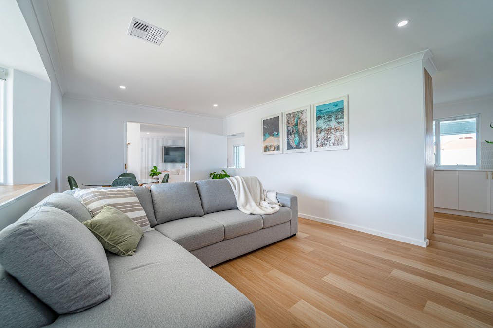 3 Waikiki Road, Safety Bay, WA, 6169 - Image 10