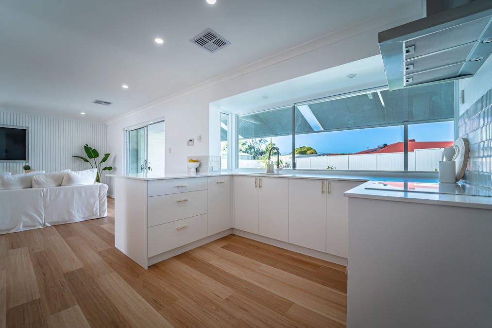 3 Waikiki Road, Safety Bay, WA, 6169 - Image 13