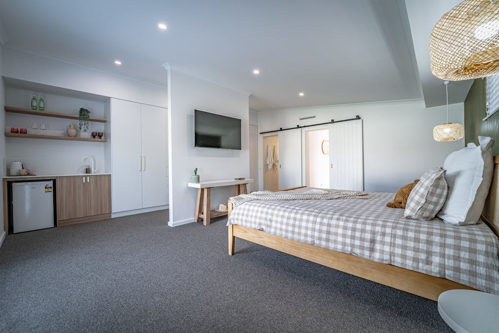 3 Waikiki Road, Safety Bay, WA, 6169 - Image 26