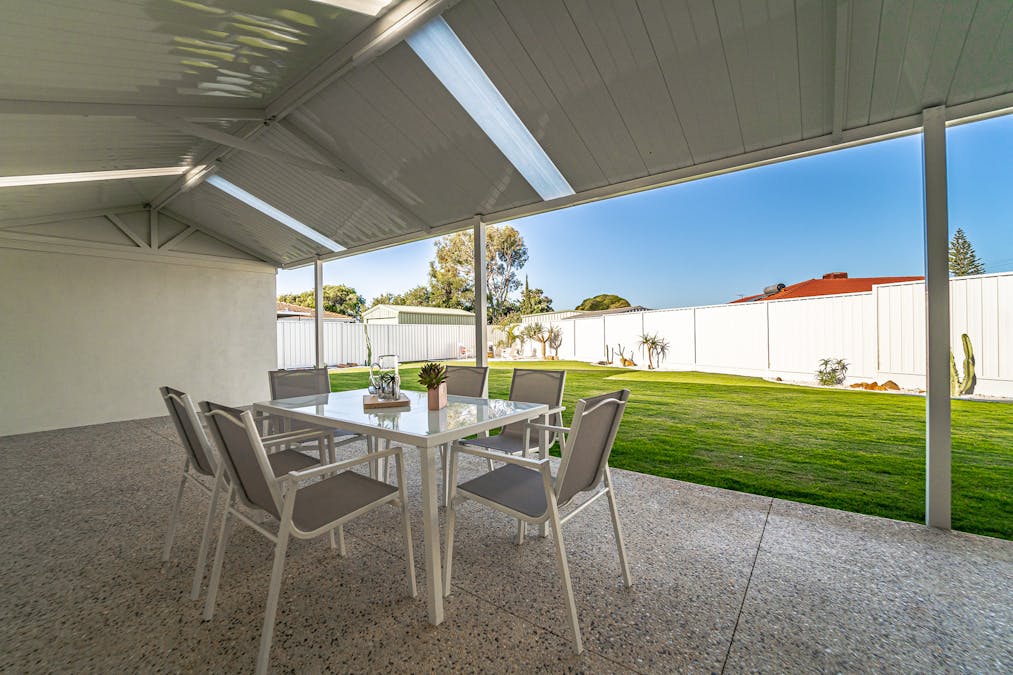 3 Waikiki Road, Safety Bay, WA, 6169 - Image 30