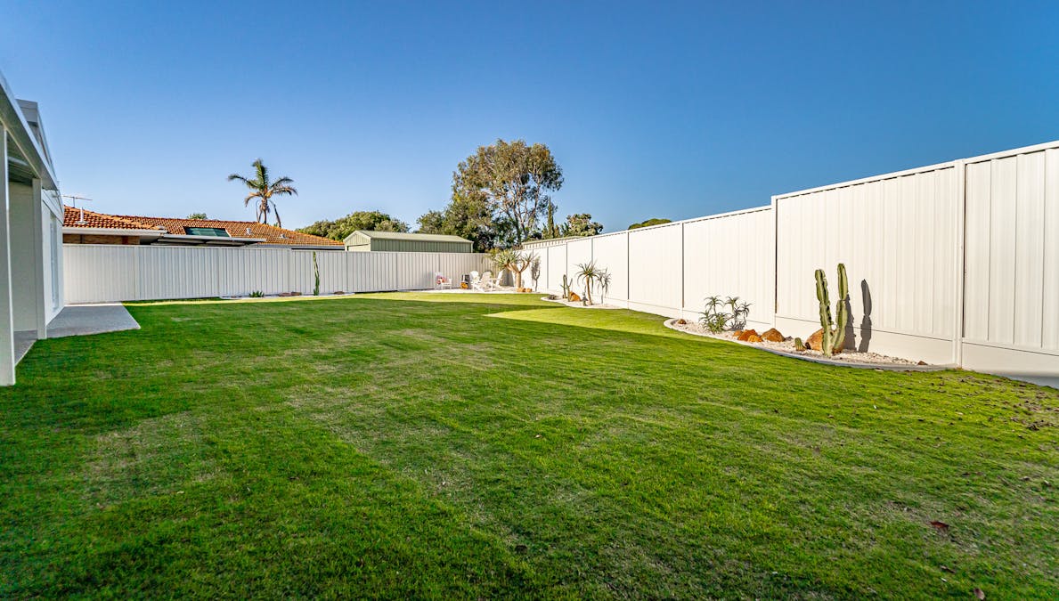 3 Waikiki Road, Safety Bay, WA, 6169 - Image 33