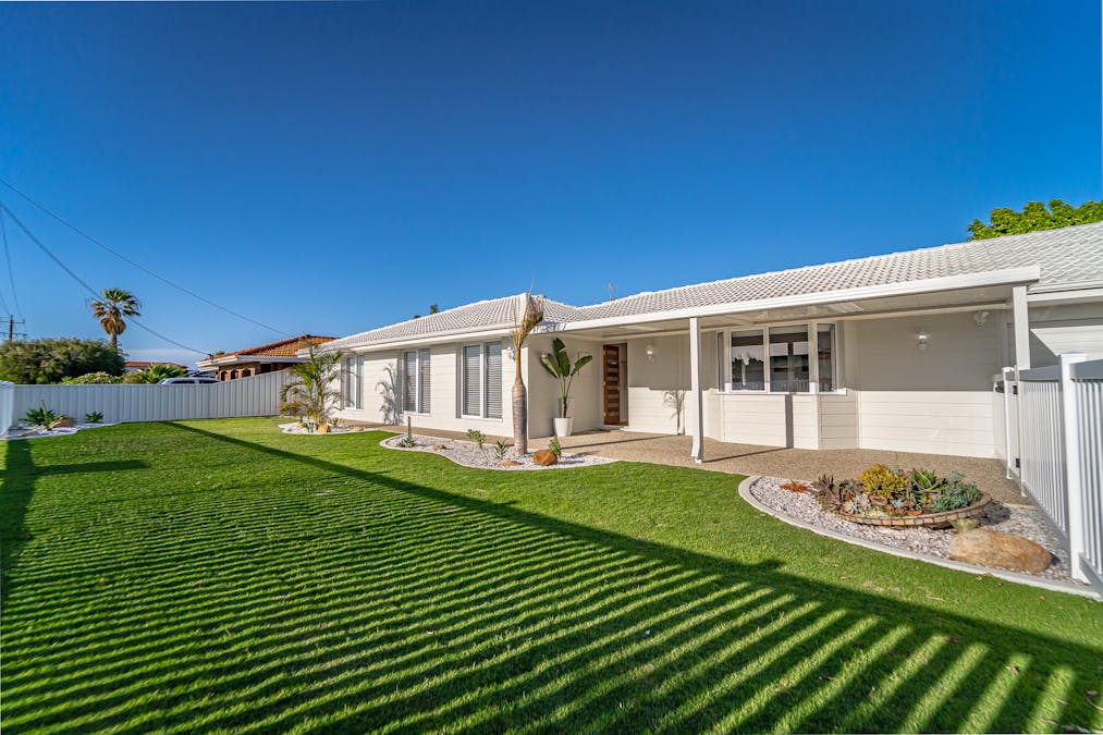 3 Waikiki Road, Safety Bay, WA, 6169 - Image 6