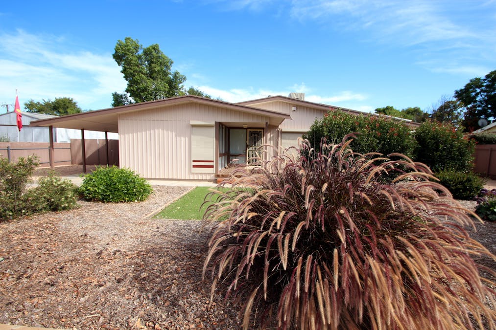 26 Dix Street, Renmark, SA, 5341 Sold Elders Real Estate