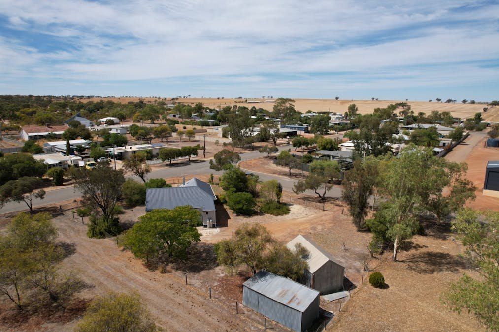 2 Solomon Street, Meckering, WA, 6405 Sold Elders Real Estate