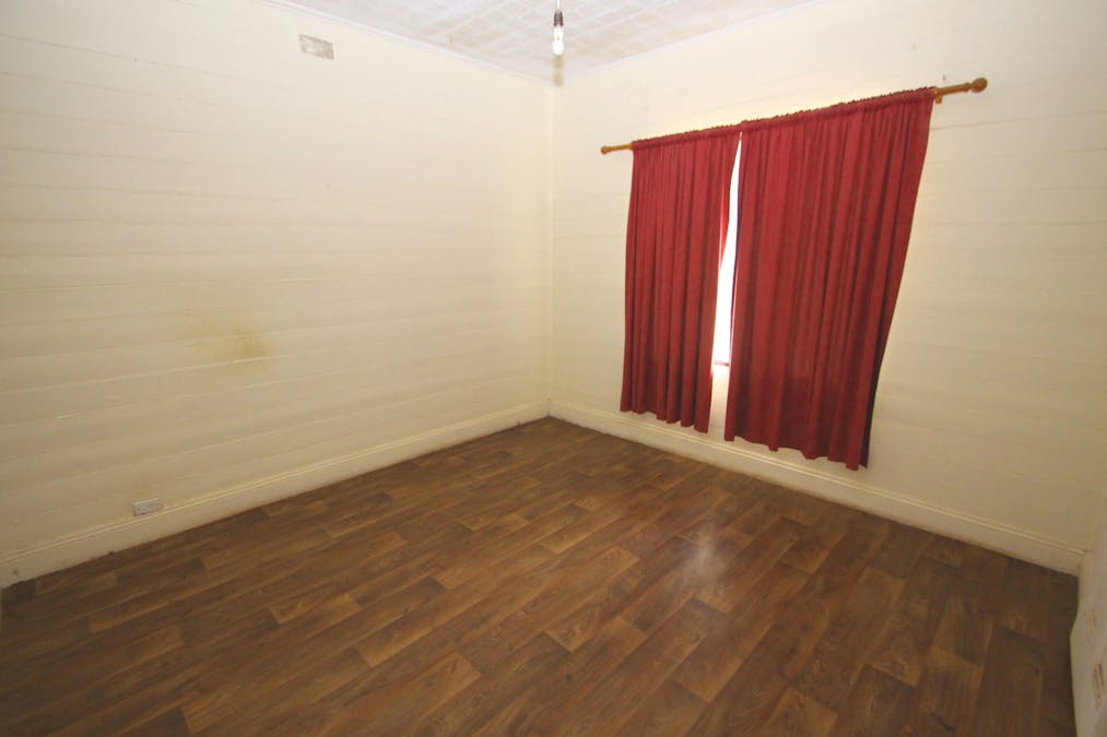 54 Eleventh Street, Renmark, SA, 5341 - Image 7