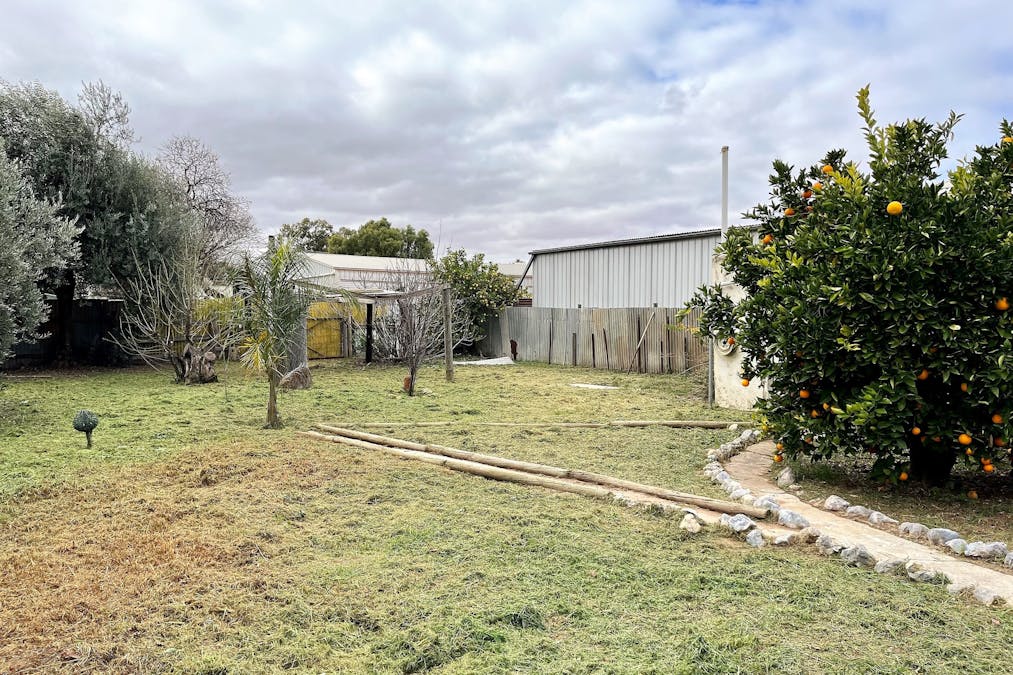 54 Eleventh Street, Renmark, SA, 5341 - Image 14