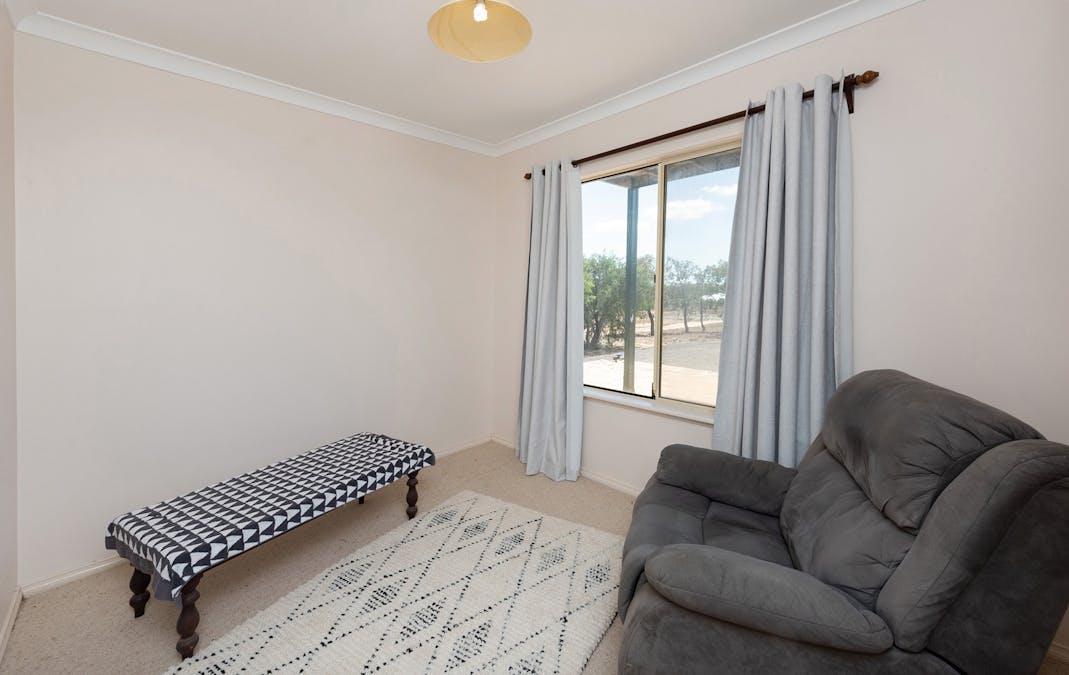 199 Sovereign Hill Drive, Gabbadah, WA, 6041 - Image 12
