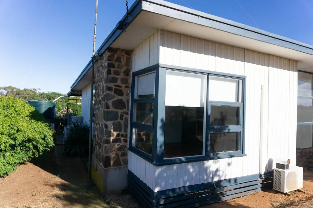 18 Henderson Avenue, Cleve, SA, 5640 - Image 3