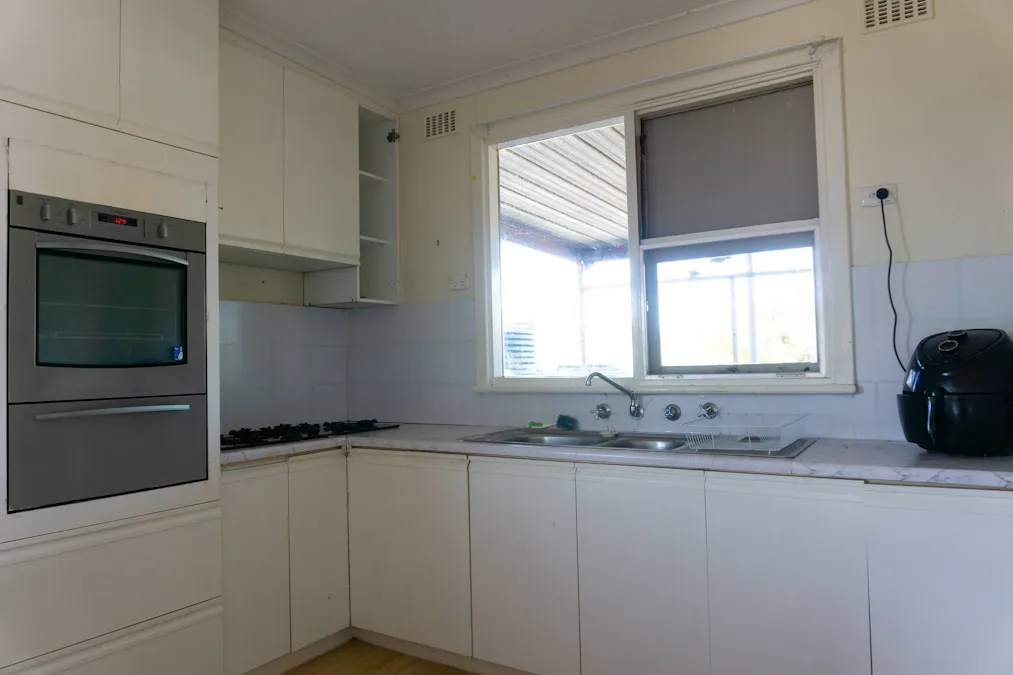 18 Henderson Avenue, Cleve, SA, 5640 - Image 4