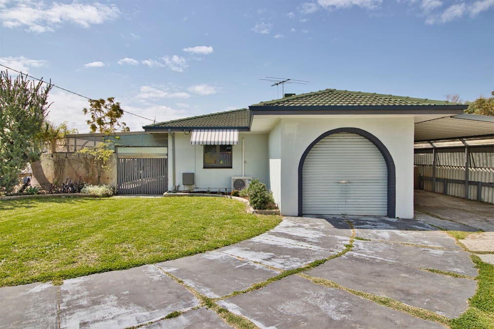 16 Dorado Court, Rockingham, WA, 6168 - Image 2