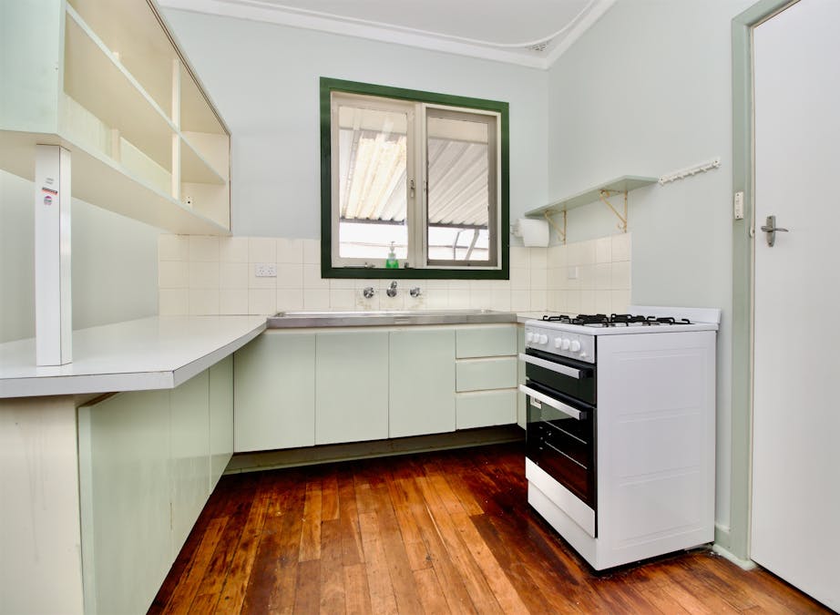 16 Dorado Court, Rockingham, WA, 6168 - Image 4