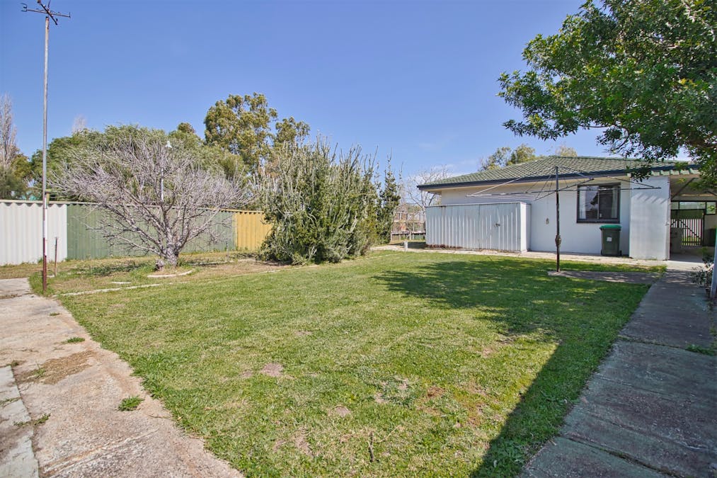 16 Dorado Court, Rockingham, WA, 6168 - Image 13