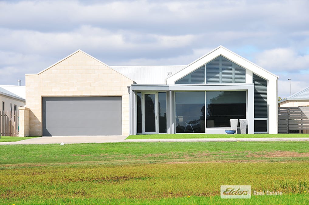 37 Davenport Street, Robe, SA, 5276 - Image 1