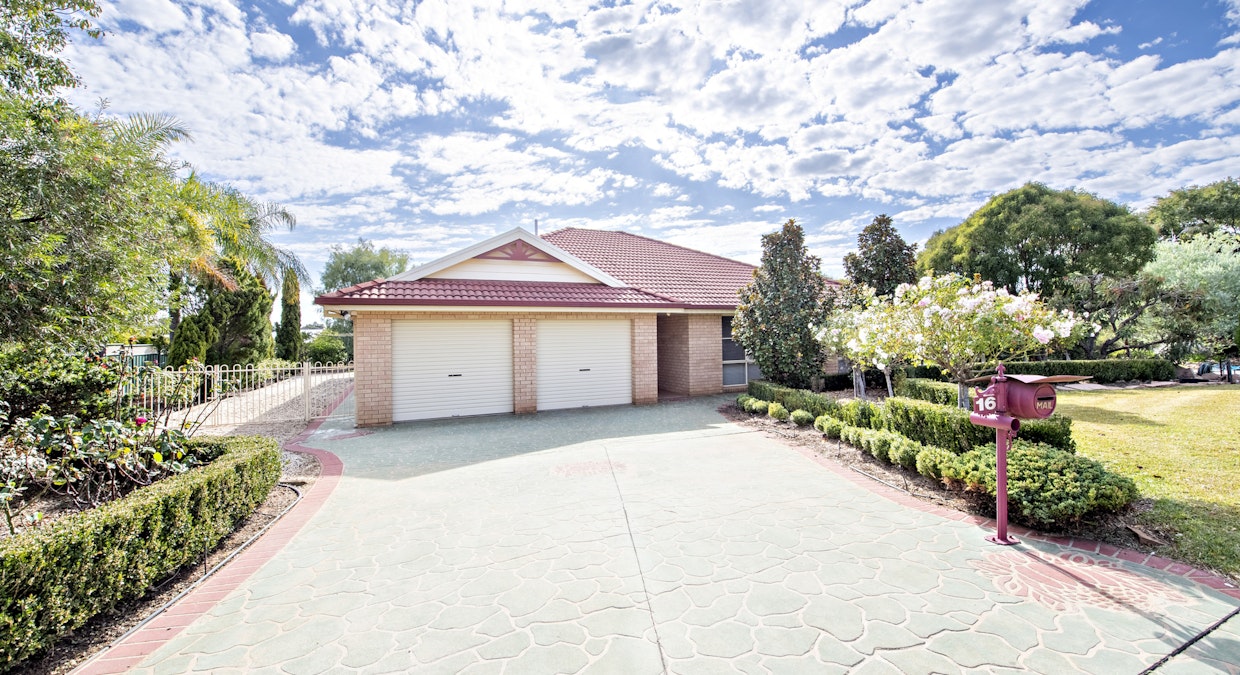 16 Grangewood Drive, Dubbo, NSW, 2830 - Image 1