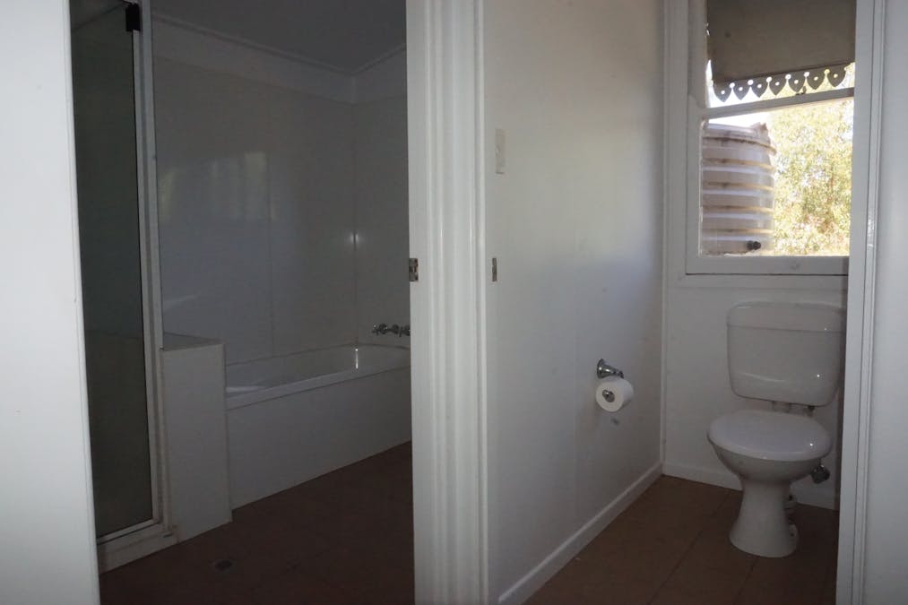 52-54 Grey Street, St George, QLD, 4487 - Image 21