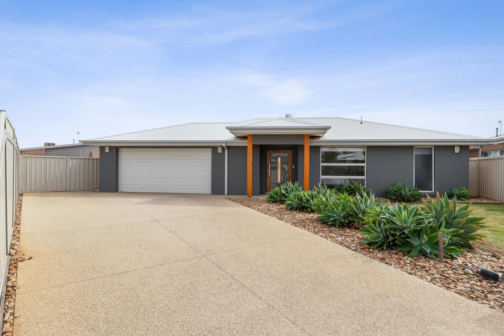 36 Vanguard Street, Yarrawonga, VIC, 3730 Sold Elders Real Estate