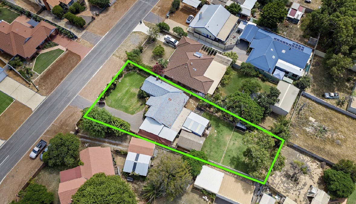 16 Cairncross Street, Beresford, WA, 6530 - Image 2