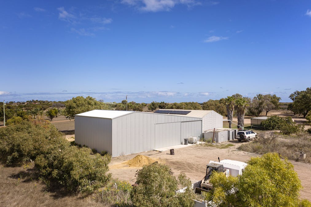 105 Padbury Road, Bookara, WA, 6525 - Image 17