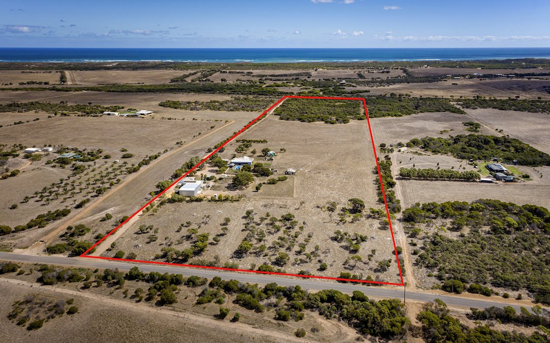 105 Padbury Road, Bookara, WA, 6525 - Image 2