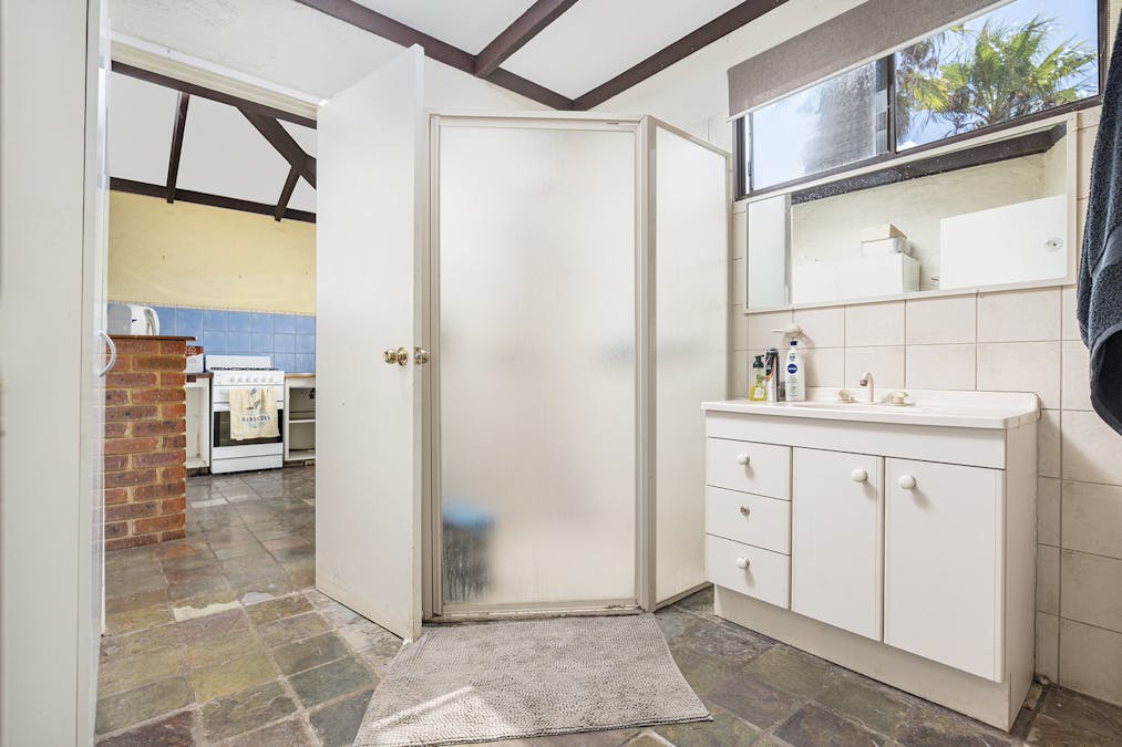 105 Padbury Road, Bookara, WA, 6525 - Image 23